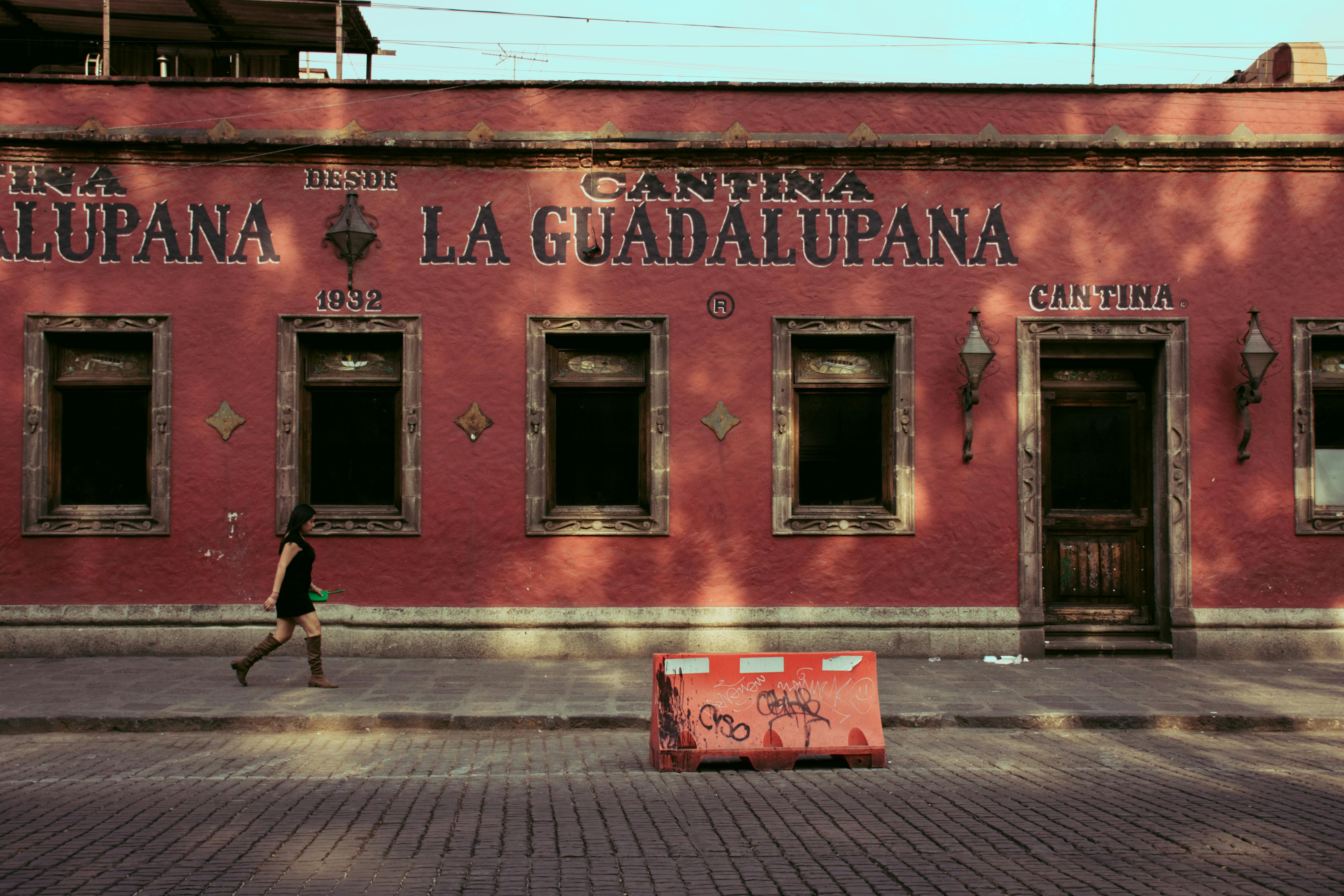 Hero Cantina